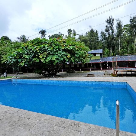 Leisure Homestay - Pool, Boating, Zipline, Home Food, Estate Chikmagalūr Exterior foto